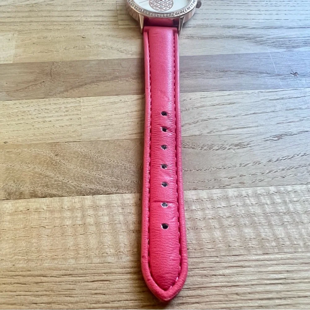 Caribbean Joe ladies pineapple pink strap fashion watch NEW BATTERY